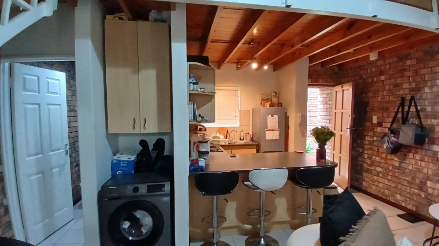 To Let 1 Bedroom Property for Rent in Walmer Eastern Cape